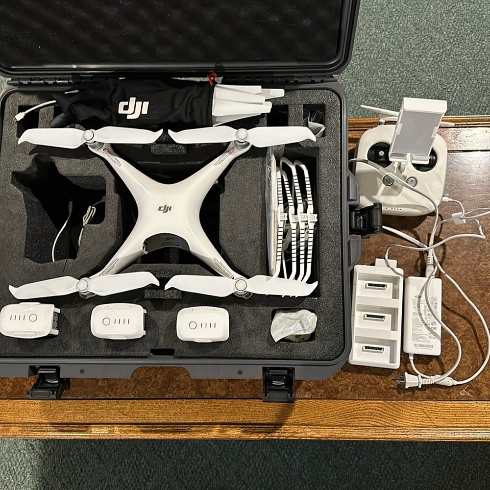 DJI Phantom 4 Drone